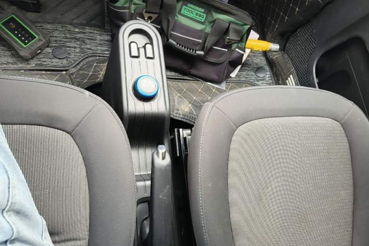 Used Wuling Hongguang MINIEV 2022 Enjoy Edition Lithium-Ion Battery Gear Lever
