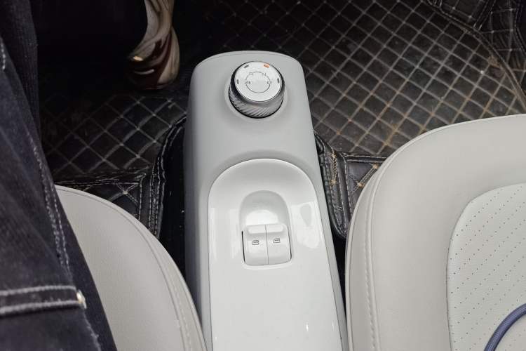 Used Wuling Hongguang MINIEV 2022 Convertible Model Gear Lever
