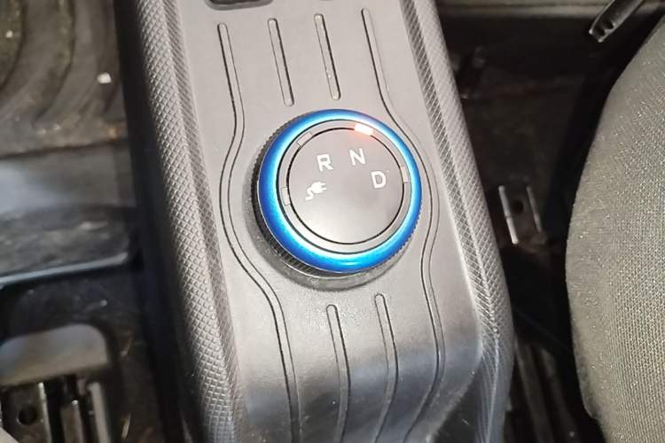 Used Wuling Hongguang MINIEV 2022 Easy Version Lithium Iron Phosphate Gear Lever