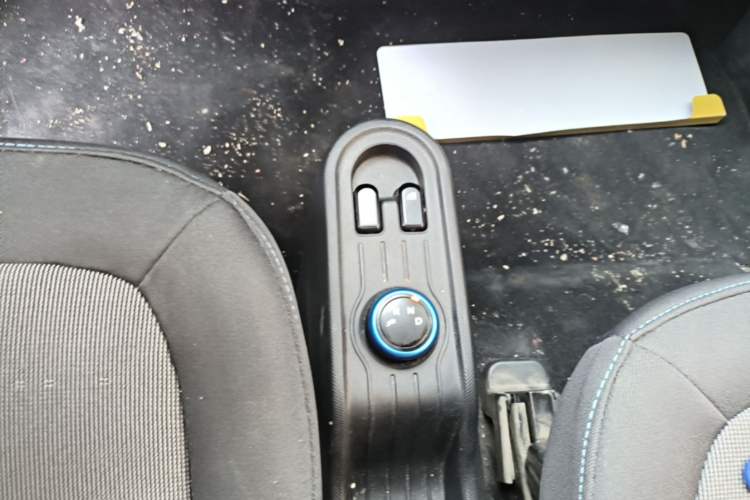 Used Wuling Hongguang MINIEV 2022 Easy Version Lithium Iron Phosphate Gear Lever
