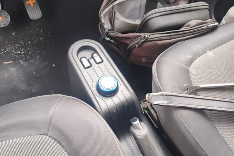 Used Wuling Hongguang MINIEV 2022 Easy Version Lithium-NMC Gear Lever