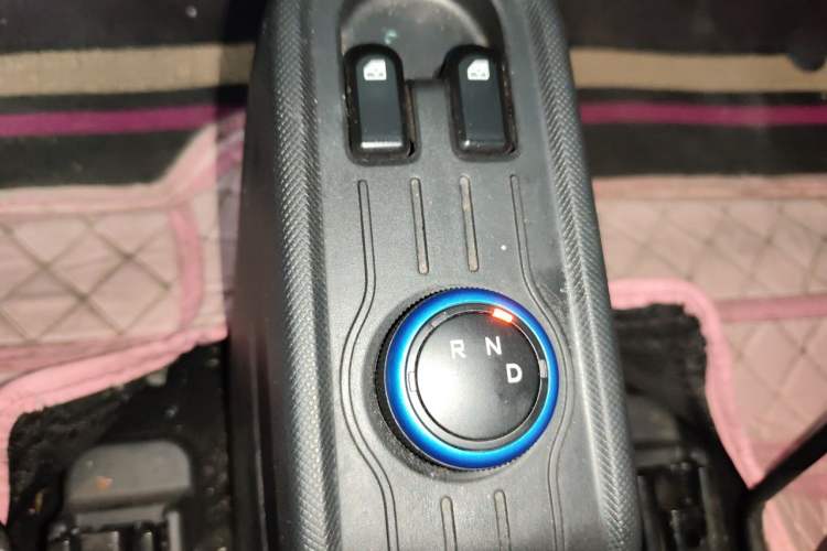 Used Wuling Hongguang MINIEV 2022 Easy Version Lithium Iron Phosphate Gear Lever