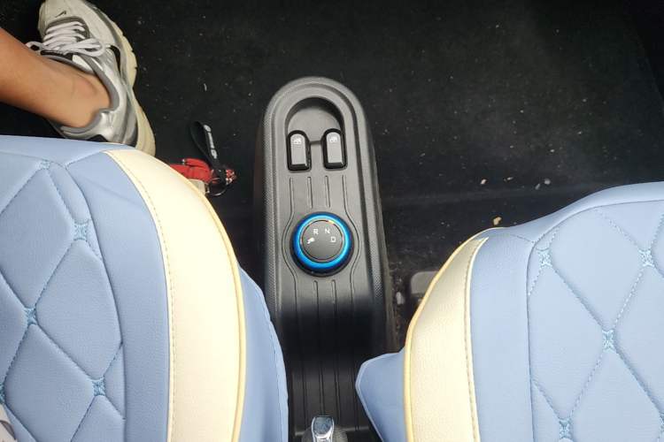 Used Wuling Hongguang MINIEV 2022 Zizai Version Lithium Iron Phosphate Gear Lever