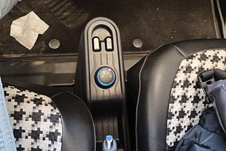 Used Wuling Hongguang MINIEV 2022 Zizai Version Lithium Iron Phosphate Gear Lever