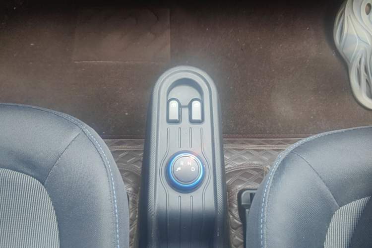 Used Wuling Hongguang MINIEV 2022 Zizai Version Lithium Iron Phosphate Gear Lever