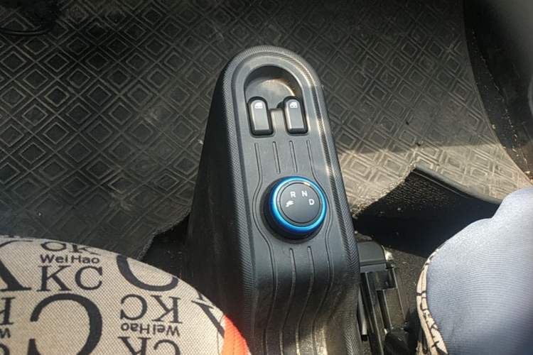 Used Wuling Hongguang MINIEV 2022 Enjoy Edition Lithium-Ion Battery Gear Lever