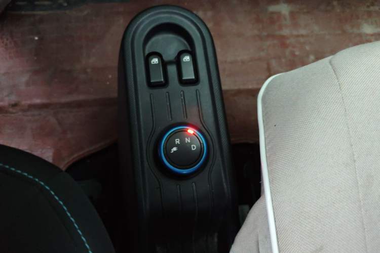 Used Wuling Hongguang MINIEV 2022 Enjoy Edition Lithium Iron Phosphate Gear Lever