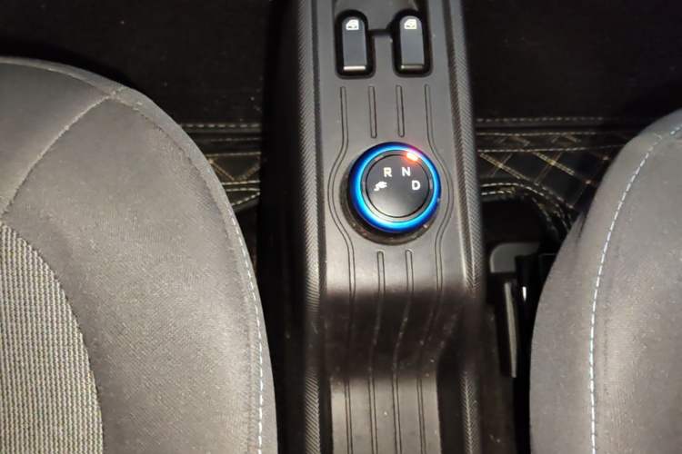 Used Wuling Hongguang MINIEV 2022 Easy Version Lithium Iron Phosphate Gear Lever