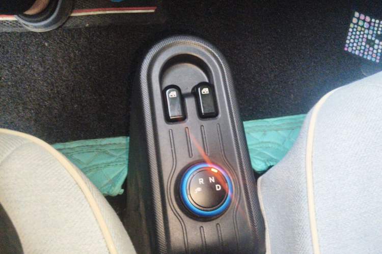 Used Wuling Hongguang MINIEV 2022 Enjoy Edition Lithium-Ion Battery Gear Lever