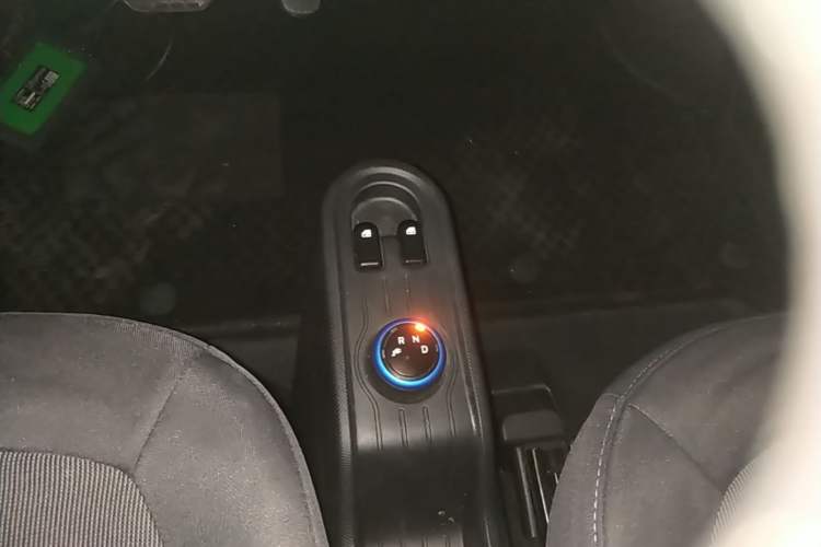 Used Wuling Hongguang MINIEV 2022 Enjoy Edition Lithium Iron Phosphate Gear Lever