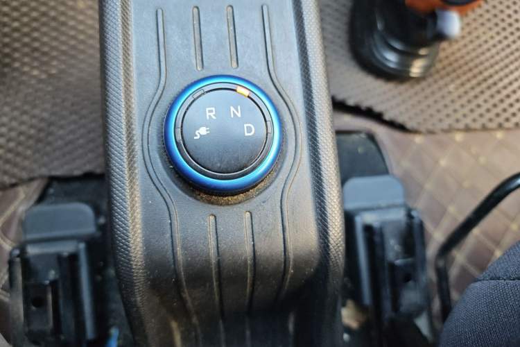 Used Wuling Hongguang MINIEV 2022 Zizai Version Lithium-NMC Gear Lever