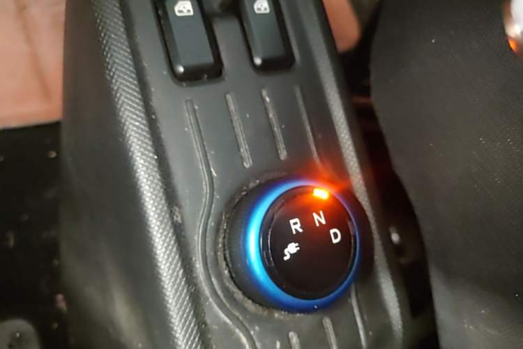 Used Wuling Hongguang MINIEV 2022 Easy Version Lithium Iron Phosphate Gear Lever