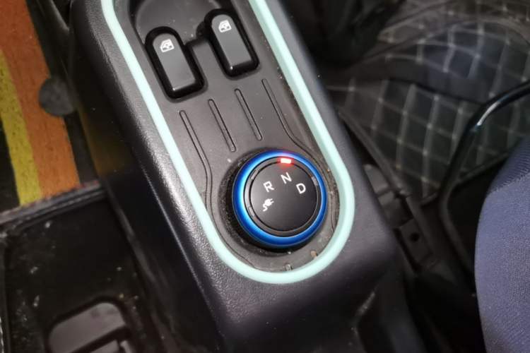 Used Wuling Hongguang MINIEV 2022 Zizai Version Lithium Iron Phosphate Gear Lever