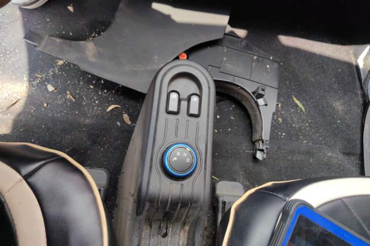 Used Wuling Hongguang MINIEV 2022 Zizai Version Lithium Iron Phosphate Gear Lever