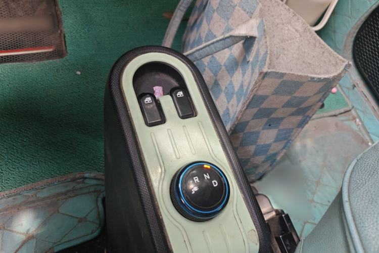 Used Wuling Hongguang MINIEV 2022 Easy Version Lithium Iron Phosphate Gear Lever