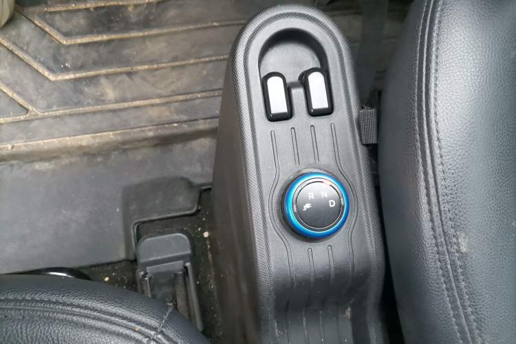 Used Wuling Hongguang MINIEV 2022 Enjoy Edition Lithium Iron Phosphate Gear Lever
