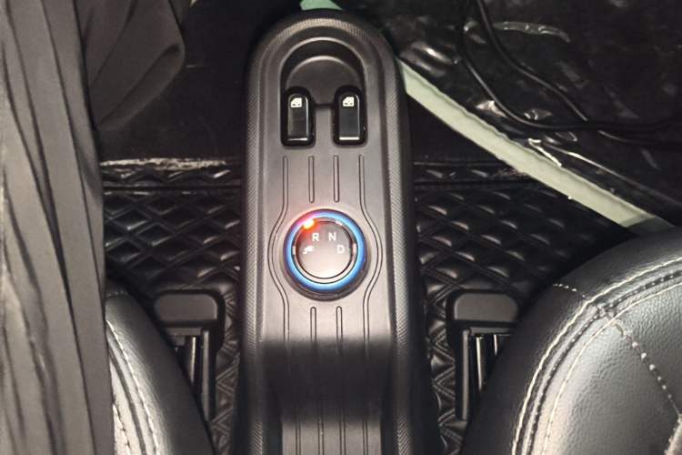 Used Wuling Hongguang MINIEV 2022 Enjoy Edition Lithium Iron Phosphate Gear Lever
