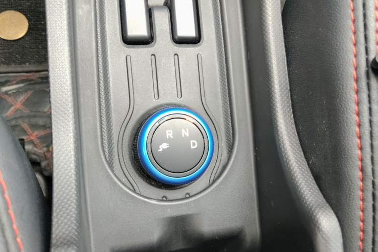 Used Wuling Hongguang MINIEV 2022 Zizai Version Lithium Iron Phosphate Gear Lever