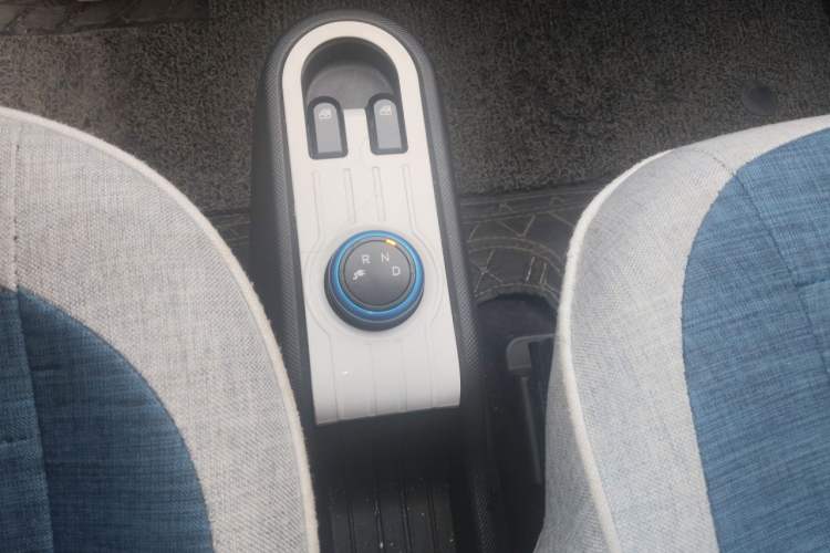 Used Wuling Hongguang MINIEV 2022 Enjoy Edition Lithium-Ion Battery Gear Lever