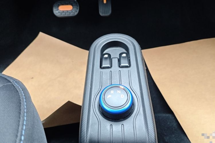 Used Wuling Hongguang MINIEV 2022 Easy Version Lithium Iron Phosphate Gear Lever