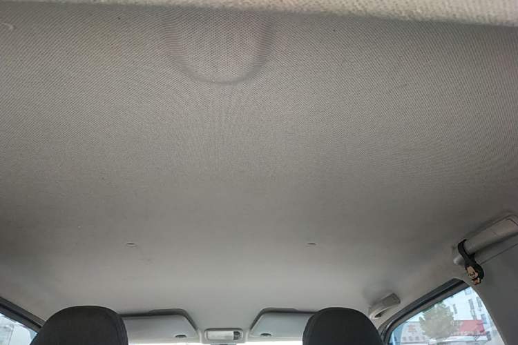 Used Wuling Hongguang MINIEV 2022 Macaron Premium Model – Lithium Iron Phosphate Headliner