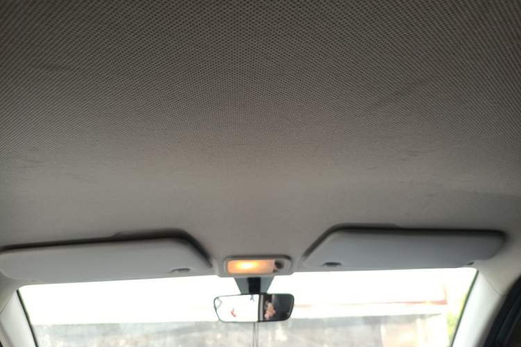 Used Wuling Hongguang MINIEV 2022 Macaron Premium Model – Lithium Iron Phosphate Headliner