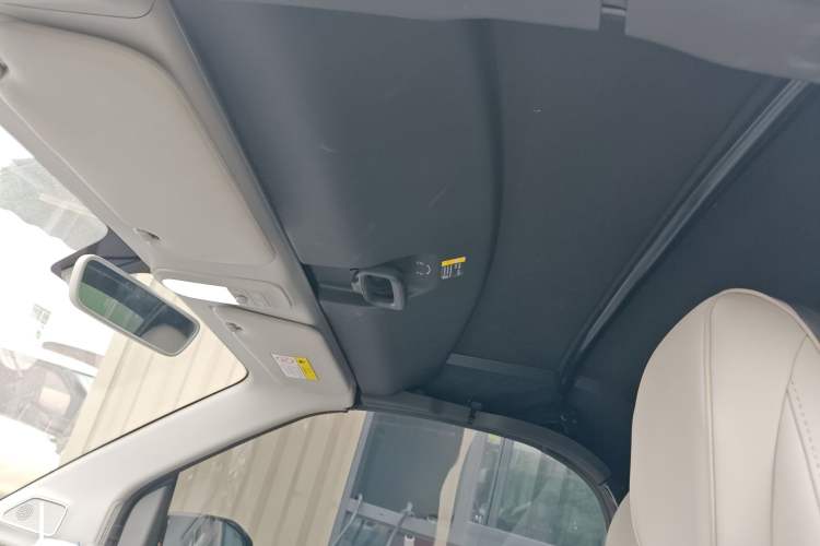 Used Wuling Hongguang MINIEV 2022 Convertible Model Headliner