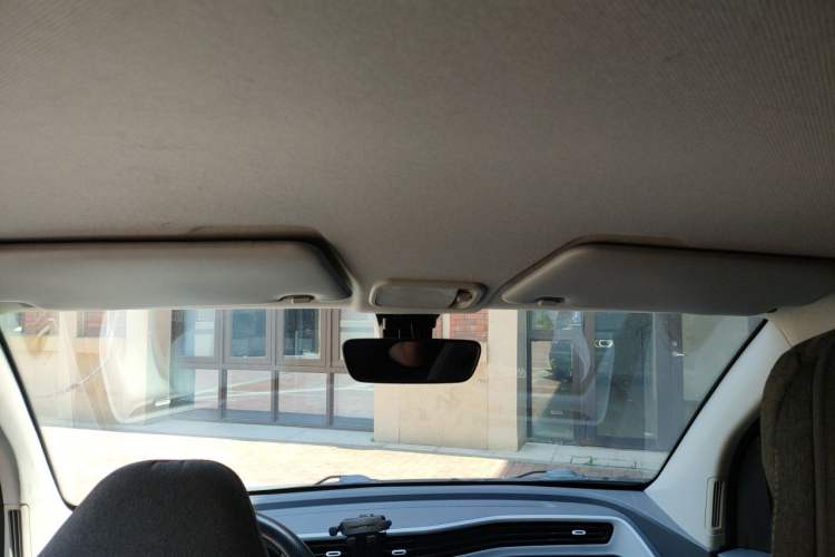 Used Wuling Hongguang MINIEV 2022 Macaron Premium Model – Lithium Iron Phosphate Headliner