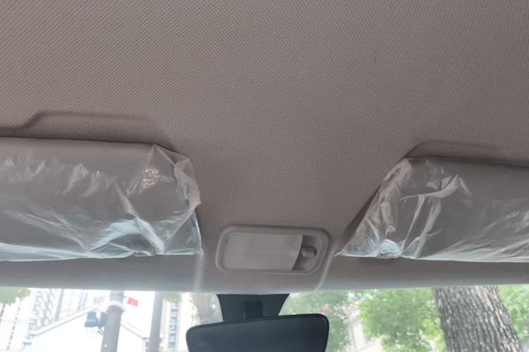 Used Wuling Hongguang MINIEV 2022 Zizai Version Lithium Iron Phosphate Headliner