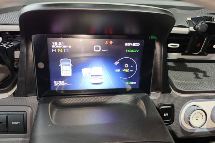 Used Wuling Hongguang MINIEV 2022 Macaron Premium Model – Lithium Iron Phosphate Instrument Cluster