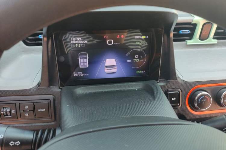 Used Wuling Hongguang MINIEV 2022 Macaron Fashion Model Lithium Iron Phosphate Instrument Cluster