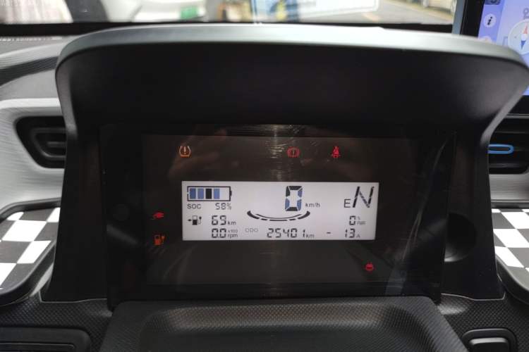 Used Wuling Hongguang MINIEV 2022 Easy Version Lithium Iron Phosphate Instrument Cluster