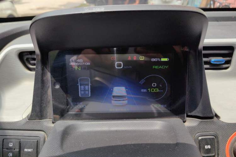 Used Wuling Hongguang MINIEV 2022 Zizai Version Lithium Iron Phosphate Instrument Cluster