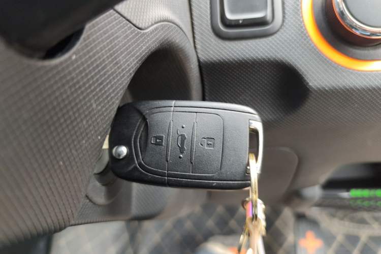Used Wuling Hongguang MINIEV 2022 Easy Version Lithium Iron Phosphate Interior 1
