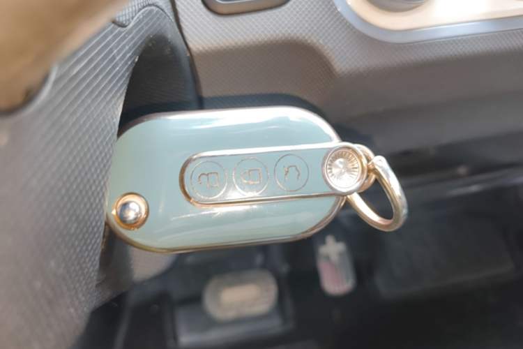 Used Wuling Hongguang MINIEV 2022 Macaron Premium Model – Lithium Iron Phosphate Interior 1
