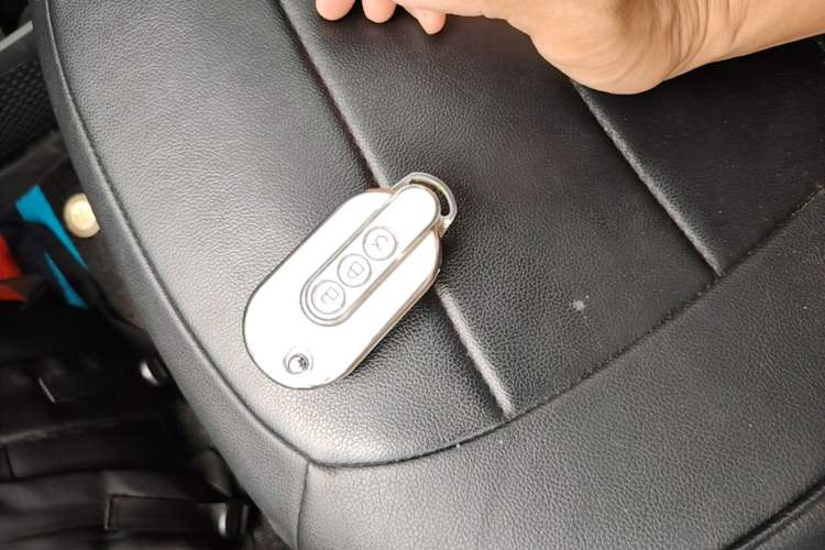 Used Wuling Hongguang MINIEV 2022 Macaron Fashion Edition Lithium-Nickel-Cobalt-Alpha-oxide Interior 1