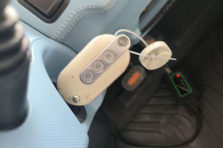 Used Wuling Hongguang MINIEV 2022 Zizai Version Lithium Iron Phosphate Interior 1