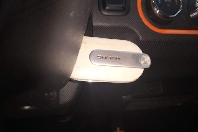 Used Wuling Hongguang MINIEV 2022 Zizai Version Lithium Iron Phosphate Interior 1