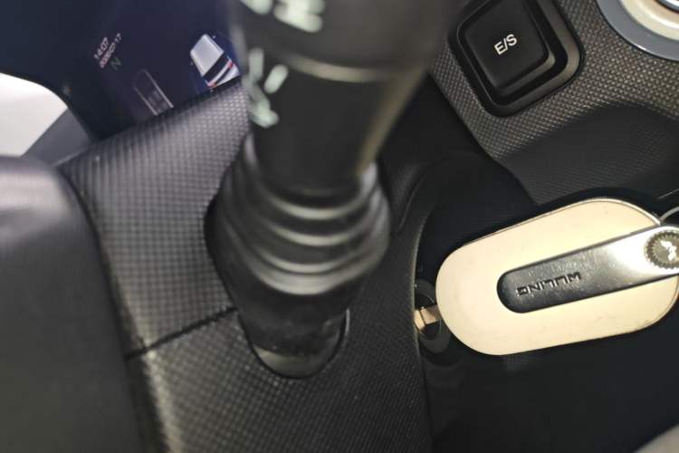 Used Wuling Hongguang MINIEV 2022 Macaron Premium Model – Lithium Iron Phosphate Interior 1