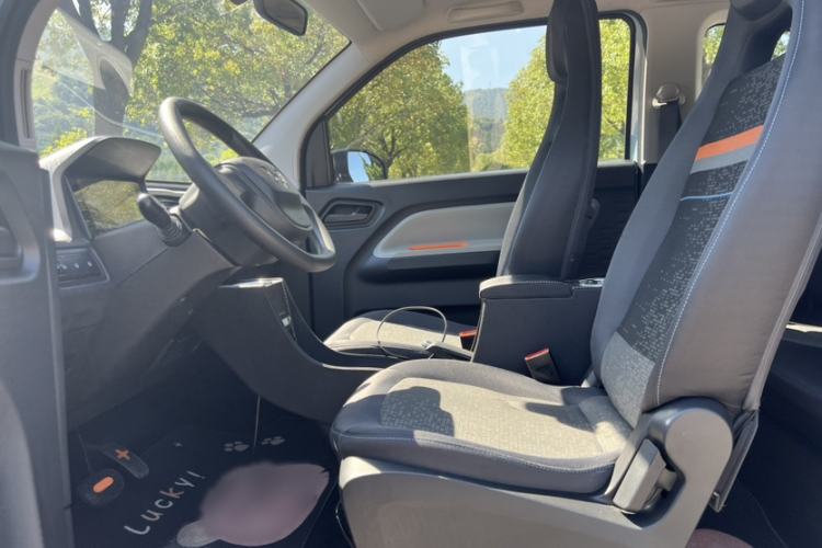 Used Wuling Hongguang MINIEV 2022 Zizai Version Lithium-NMC Interior 3