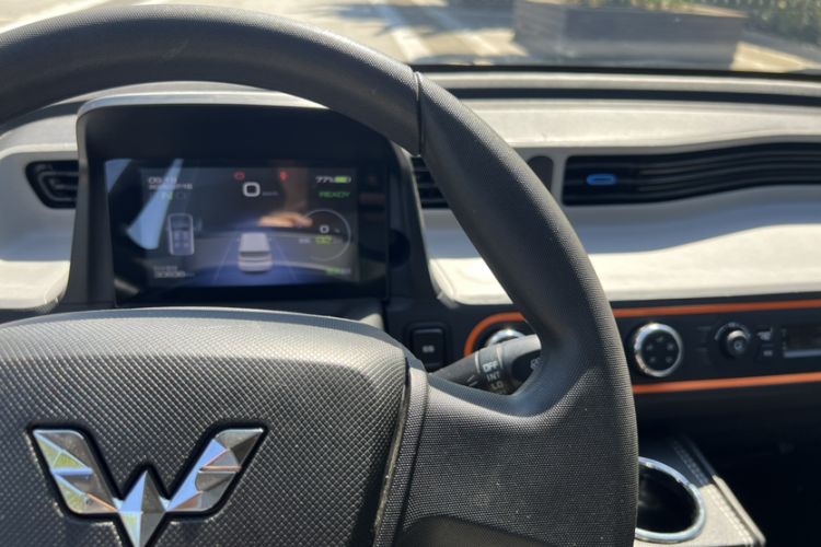 Used Wuling Hongguang MINIEV 2022 Zizai Version Lithium-NMC Interior 6