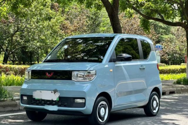 Used Wuling Hongguang MINIEV 2022 Easy Version Lithium Iron Phosphate