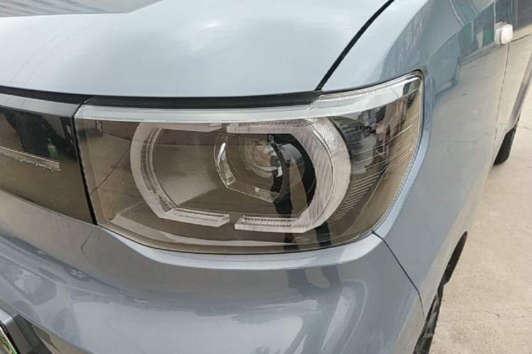 Used Wuling Hongguang MINIEV 2022 Macaron Premium Model – Lithium Iron Phosphate Left Front Headlight