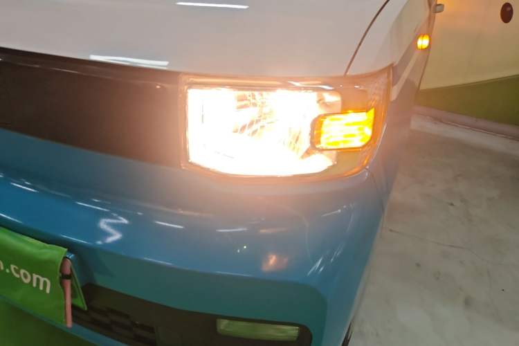 Used Wuling Hongguang MINIEV 2022 Zizai Version Lithium Iron Phosphate Left Front Headlight