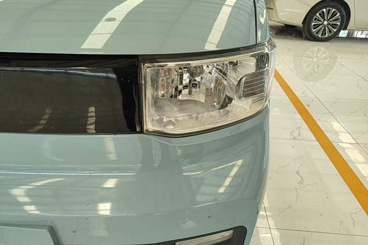 Used Wuling Hongguang MINIEV 2022 Zizai Version Lithium Iron Phosphate Left Front Headlight