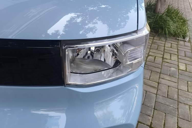 Used Wuling Hongguang MINIEV 2022 Zizai Version Lithium Iron Phosphate Left Front Headlight