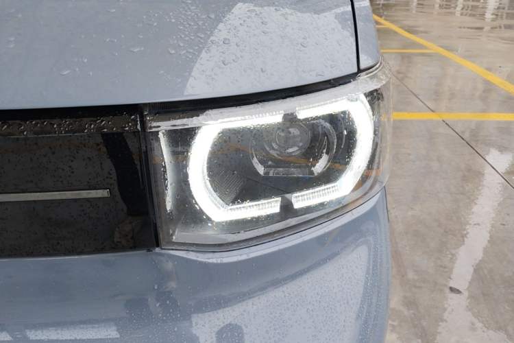 Used Wuling Hongguang MINIEV 2022 Macaron Premium Model – Lithium Iron Phosphate Left Front Headlight