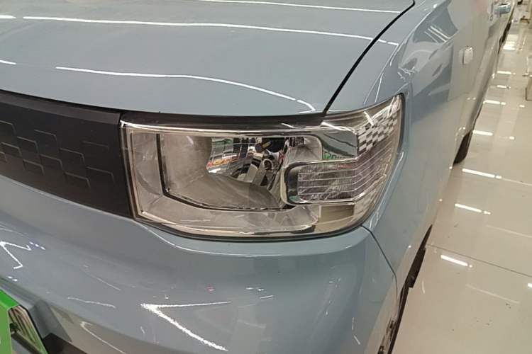 Used Wuling Hongguang MINIEV 2022 Zizai Version Lithium Iron Phosphate Left Front Headlight