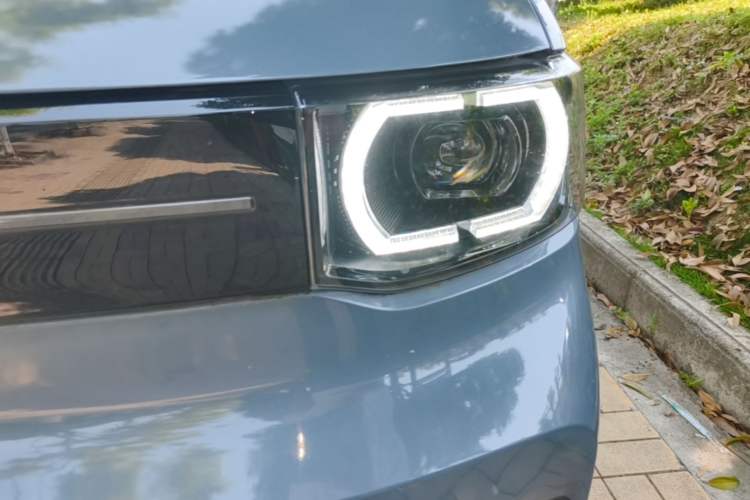Used Wuling Hongguang MINIEV 2022 Macaron Premium Model – Lithium Iron Phosphate Left Front Headlight