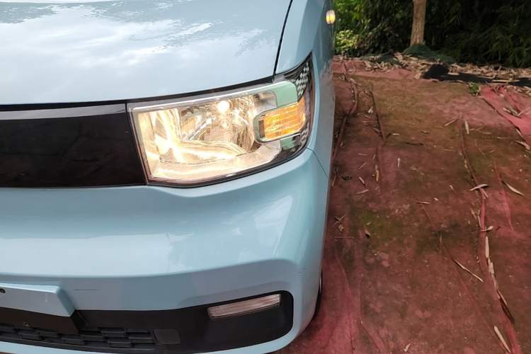 Used Wuling Hongguang MINIEV 2022 Zizai Version Lithium Iron Phosphate Left Front Headlight